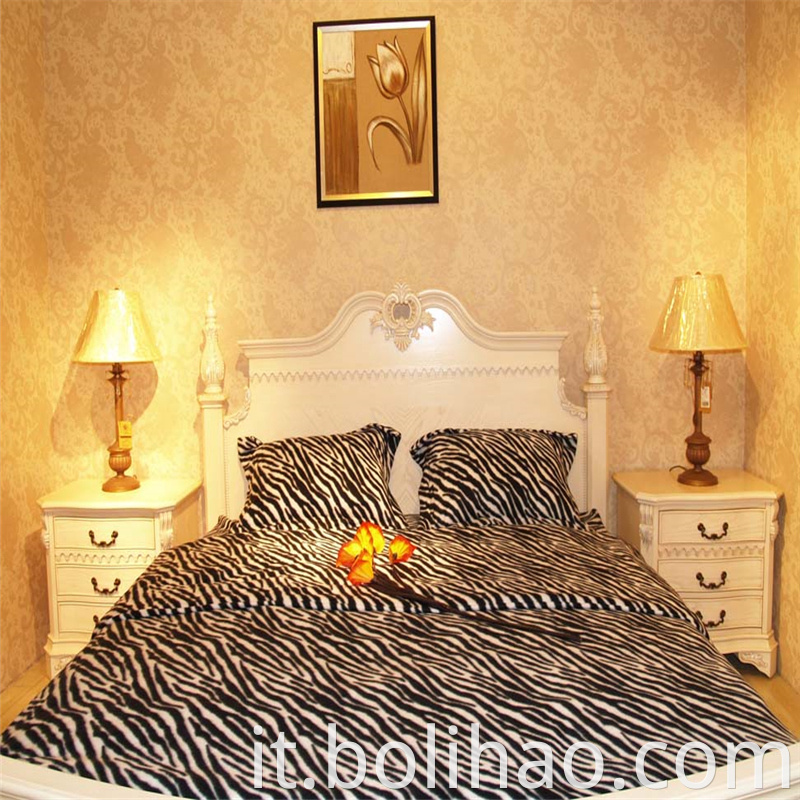 Leopard printed fleece bedding 